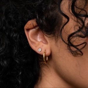 Mejuri Midi Gold Hoop Earrings